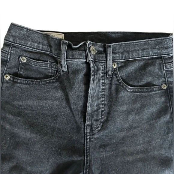 GAP True Skinny High Rise - Picture 2 of 4